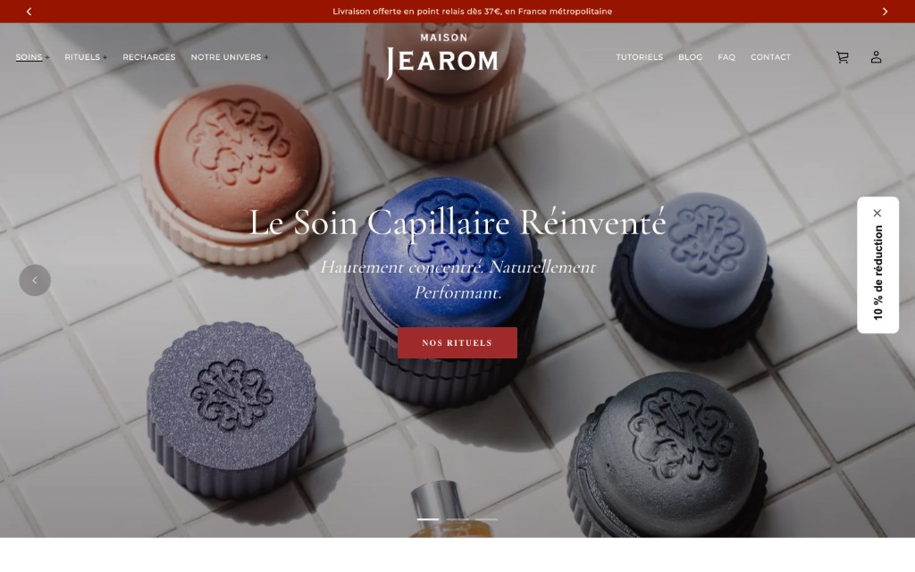 Aperçu du site Maison Jearom : navigation et section hero.
